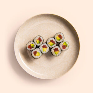 87.HOSOMAKI ATÚN Y AGUACATE